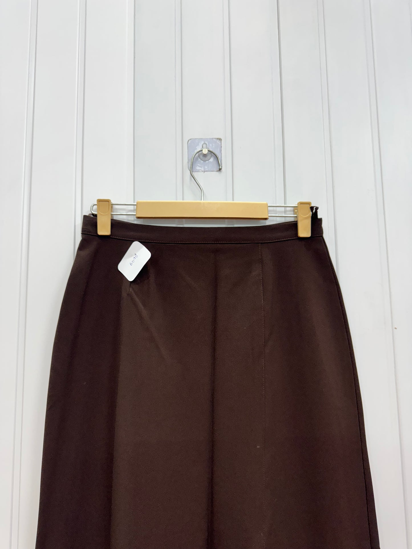 6095-30 Poly Brown Skirt