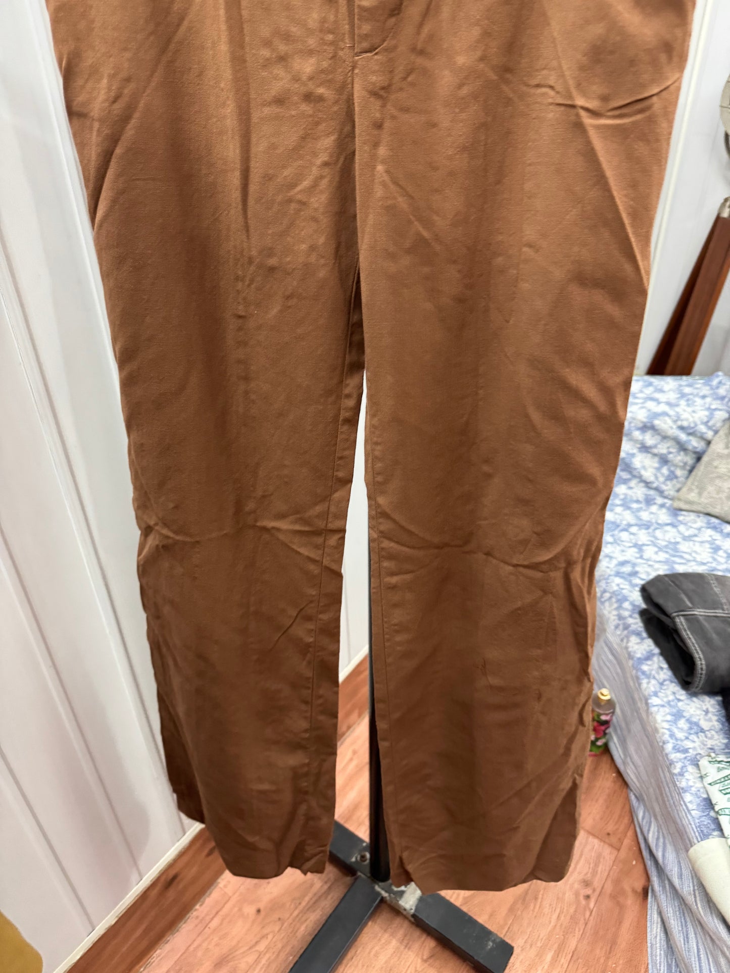 Code-32 Brown Pants