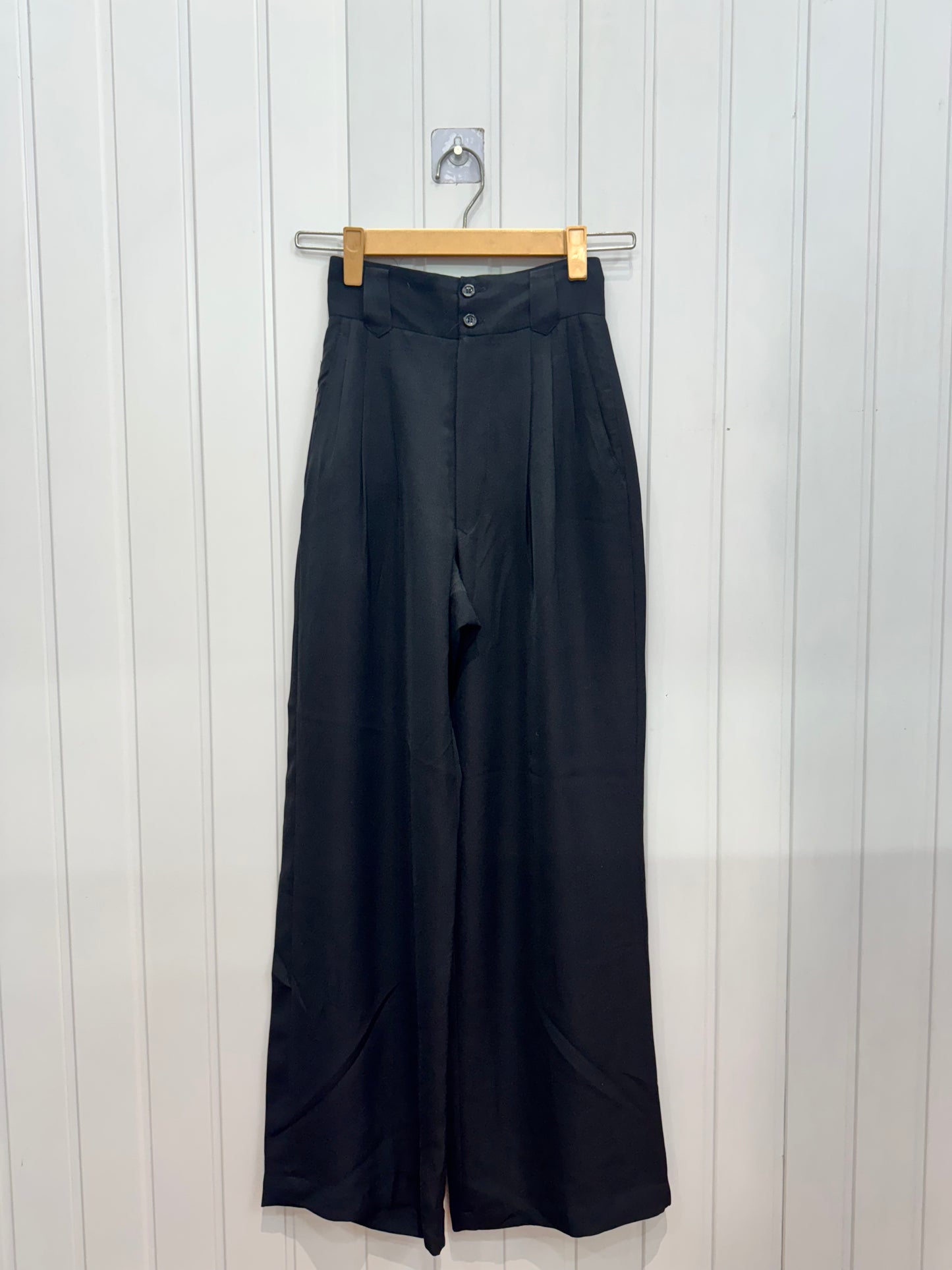 Black Trousers-02