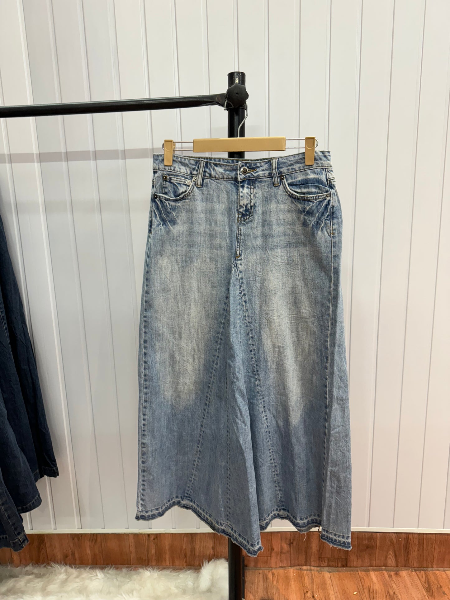 S16-30 Fishcut Denim Long Skirt