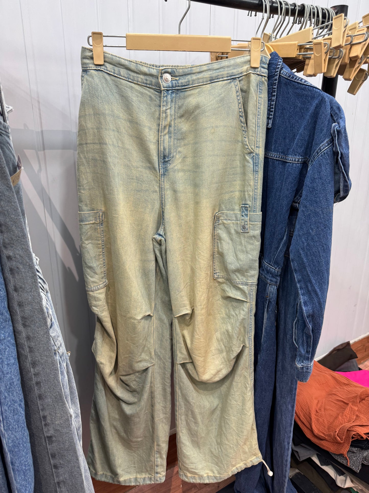DE104-30 Cargo Jeans