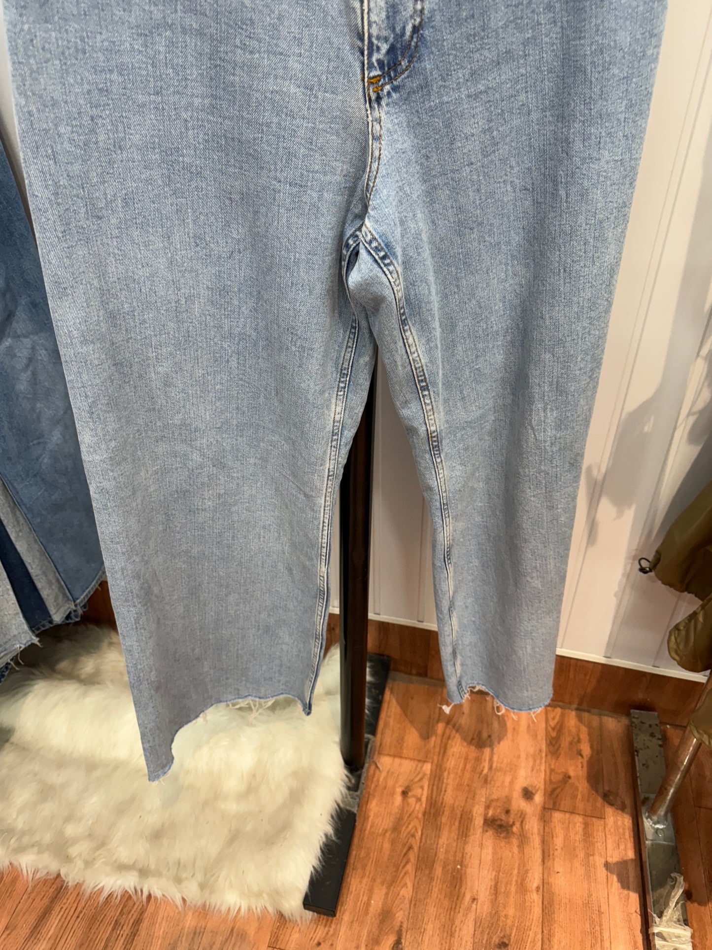0703-34 Wideleg Jeans