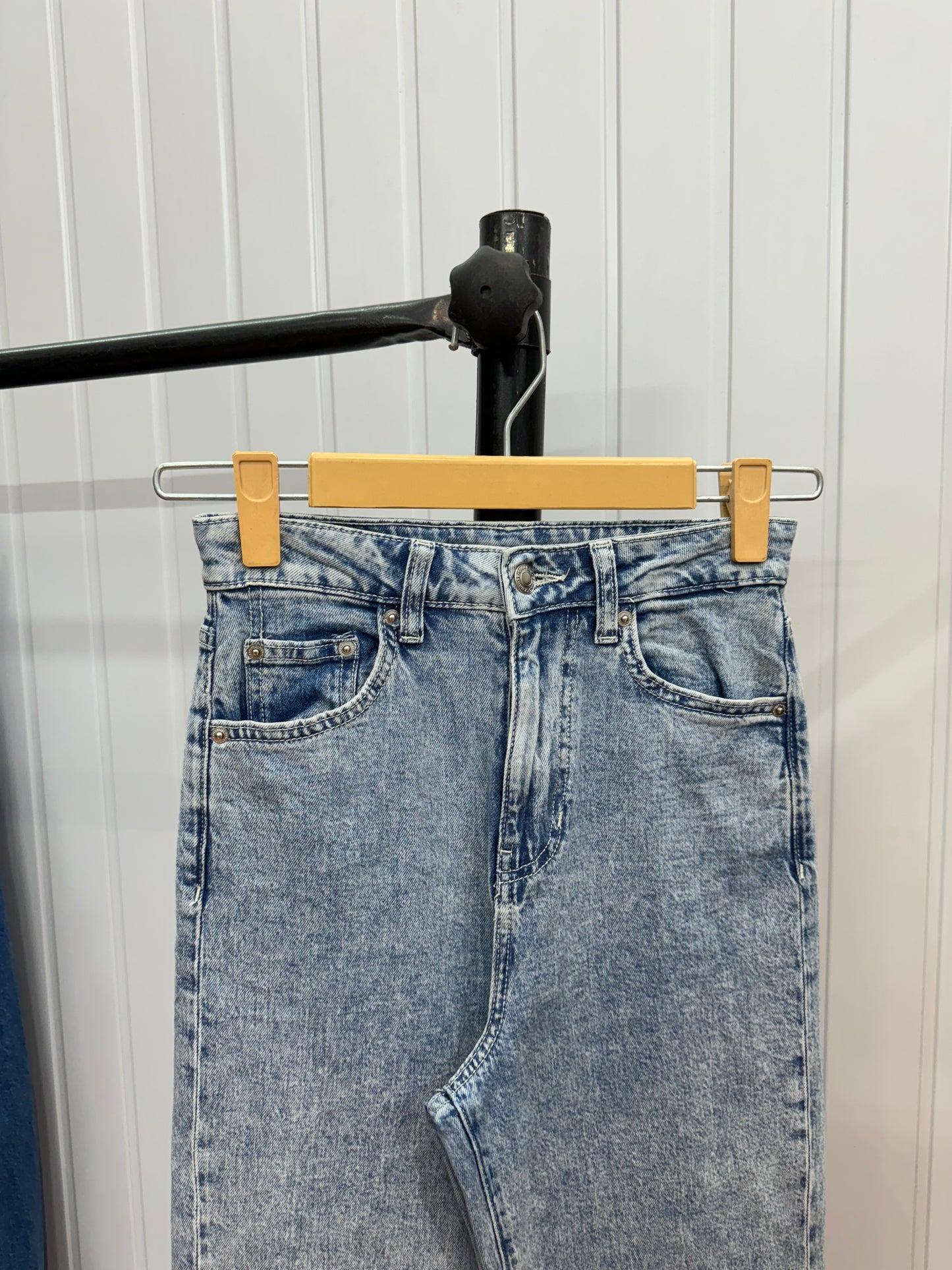 0705-26 Straight Fit