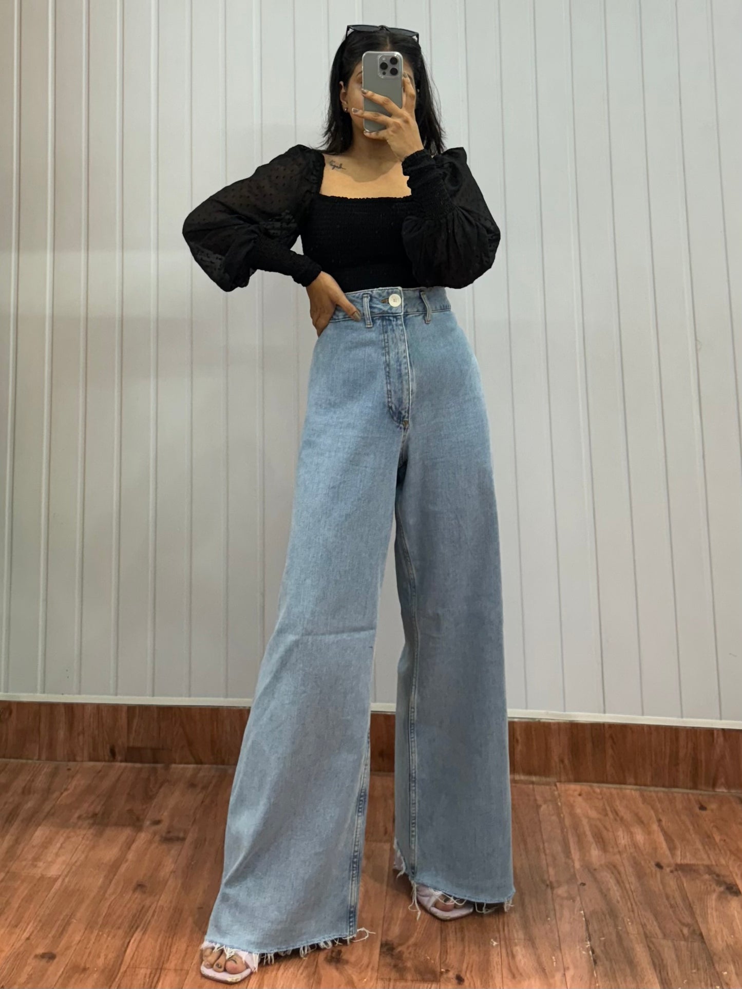 0703-34 Wideleg Jeans