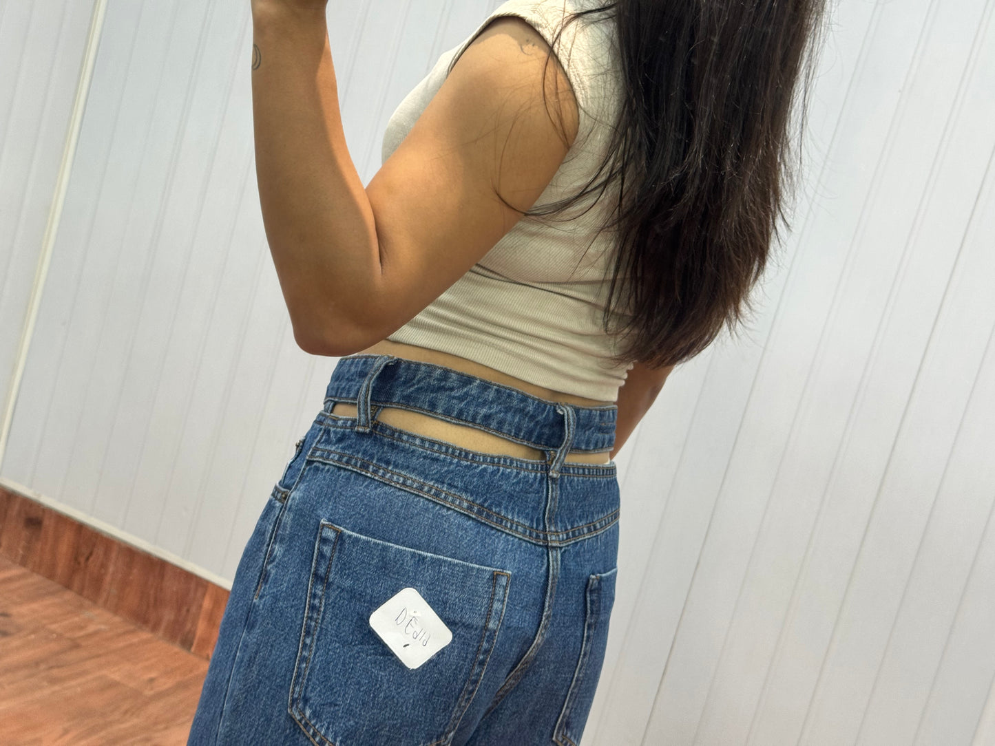 DE919-28 Korean cut-out Jeans