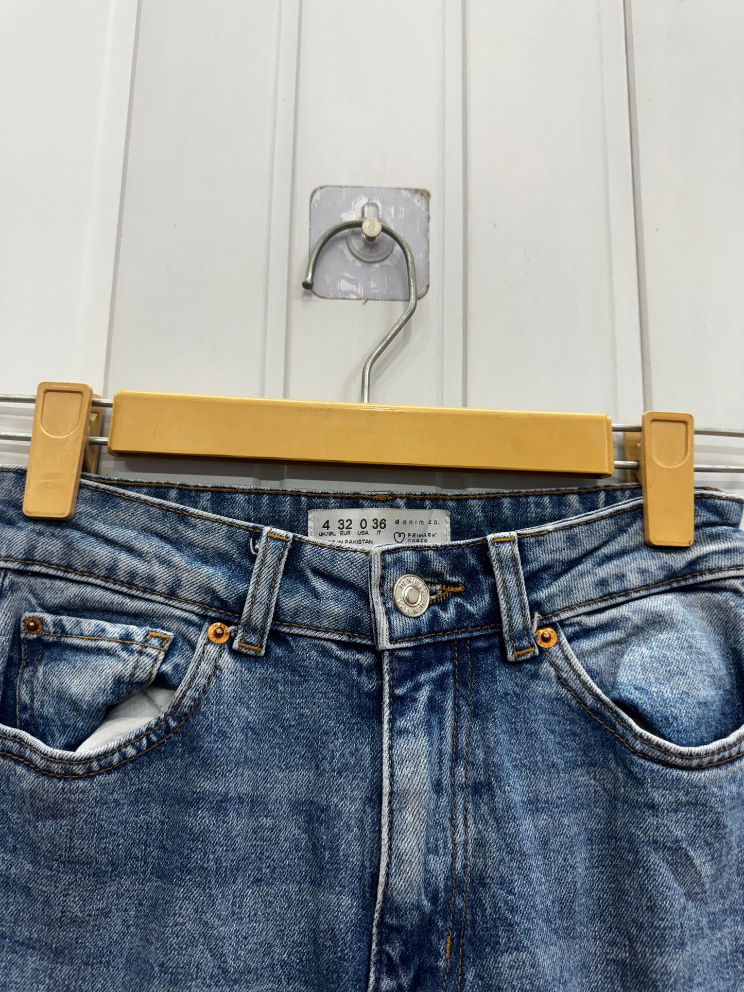 DE85-26 Flare Jeans