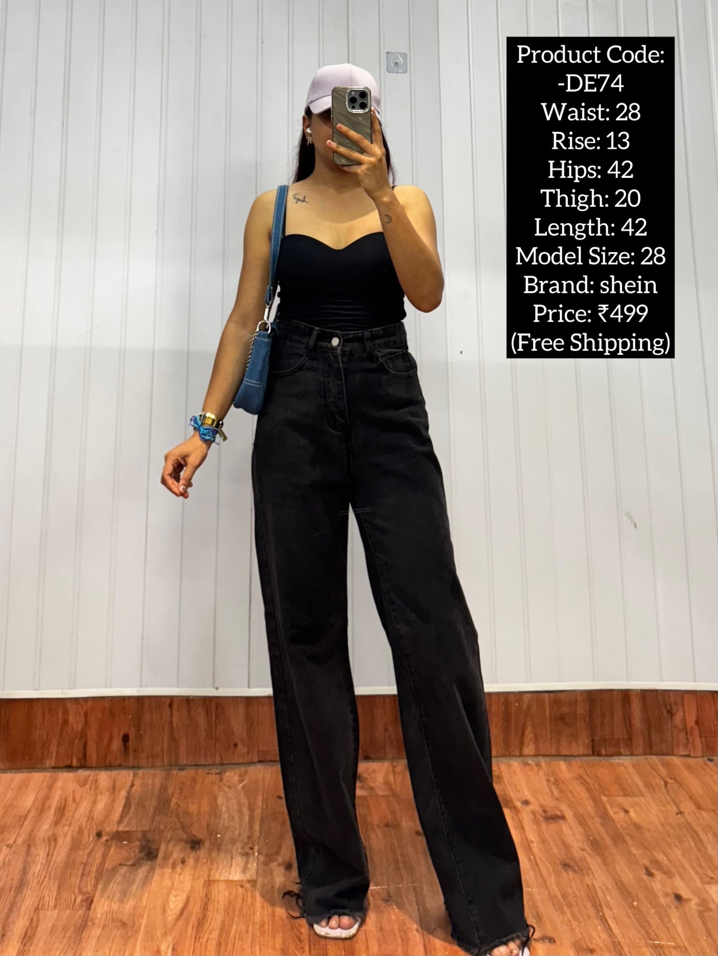 DE74-28 Black Straight Jeans