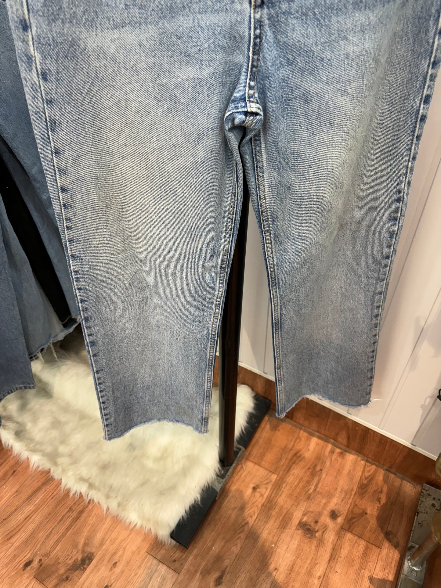 0712-30 Wideleg Jeans