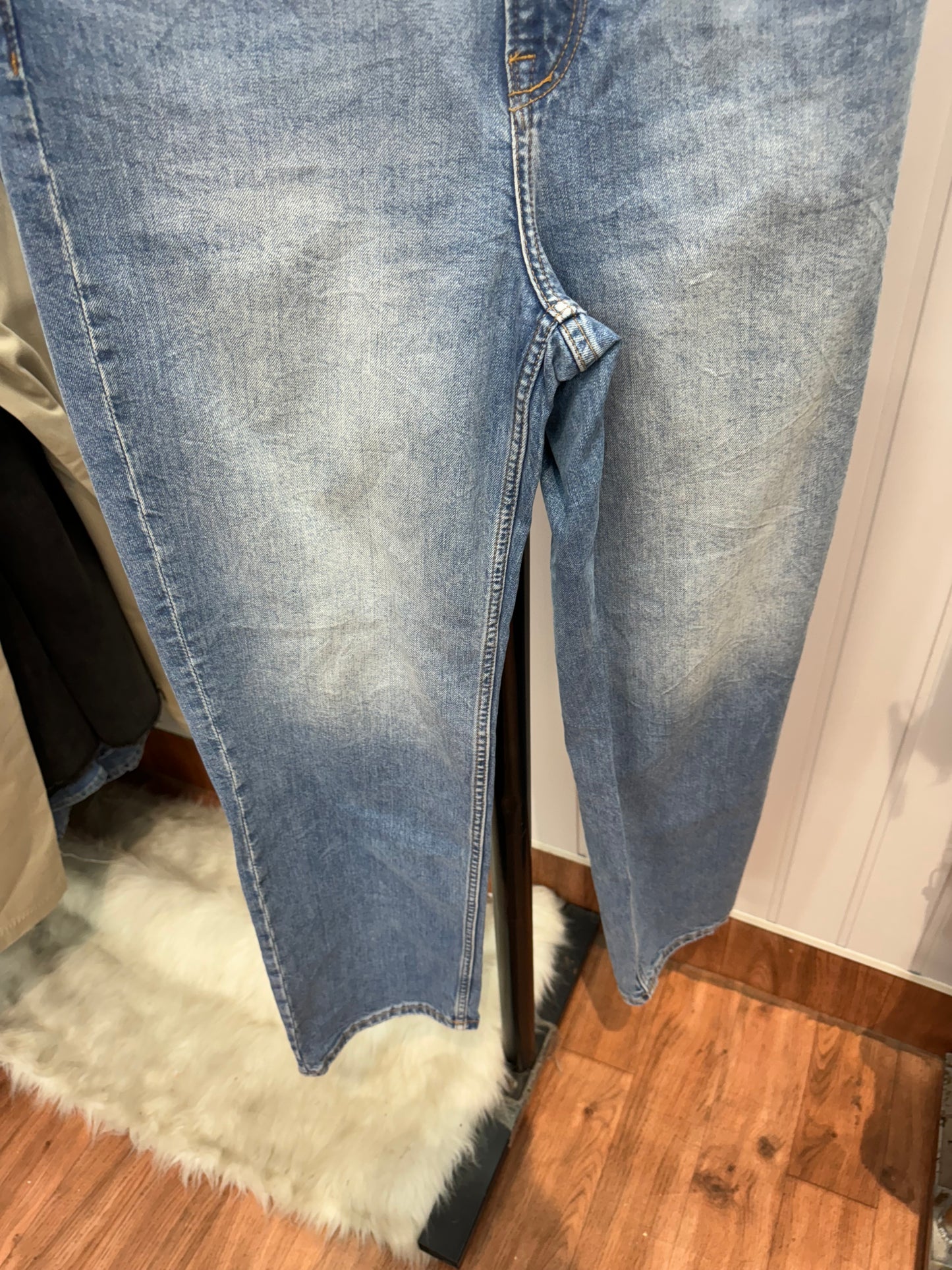 0707-30 Mom Fit