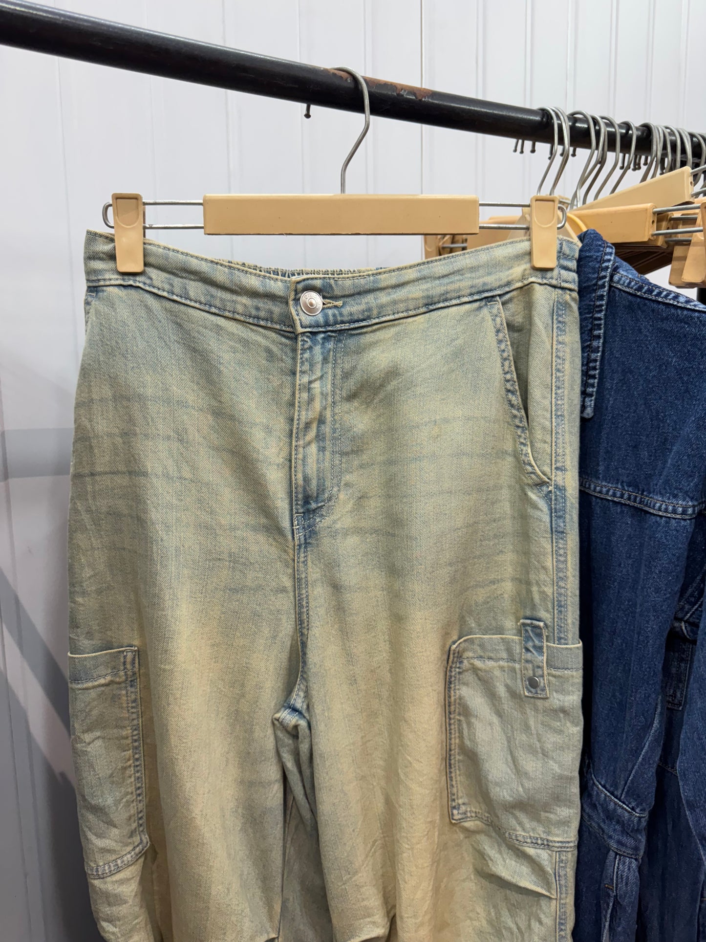 DE104-30 Cargo Jeans