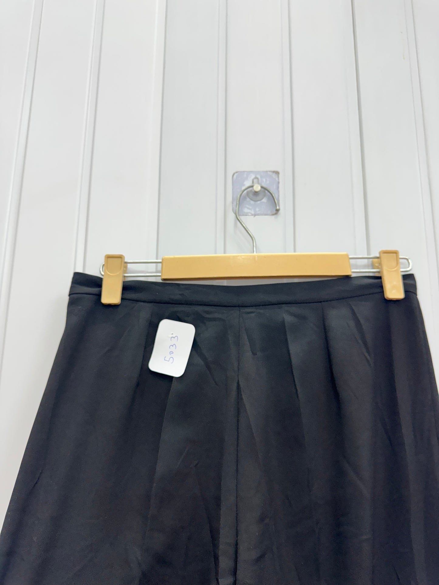 5033-28-30 Black Trousers
