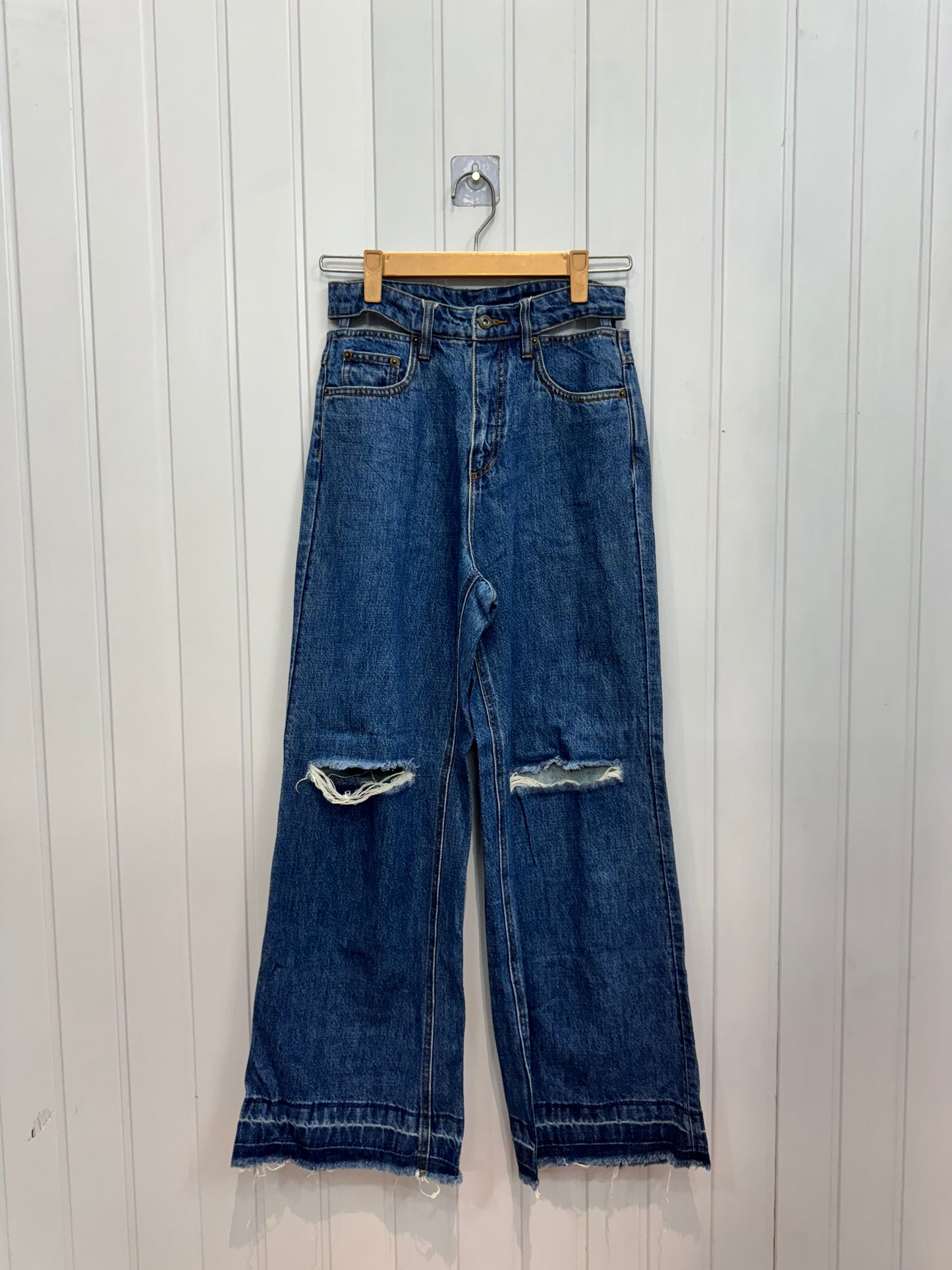 DE919-28 Korean cut-out Jeans