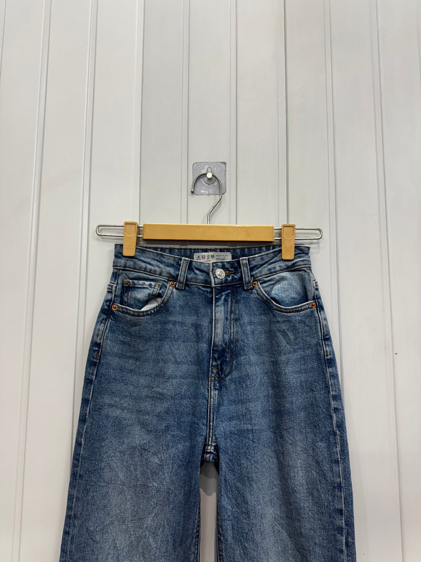DE85-26 Flare Jeans