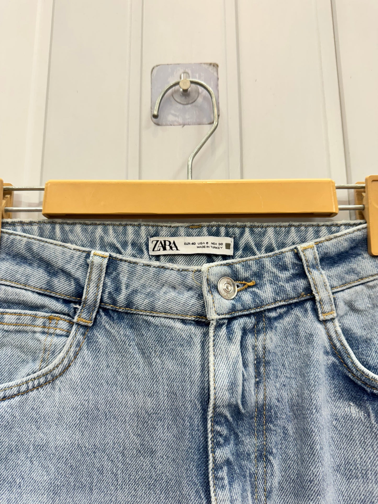 DE674-32 Straight Fit Jeans
