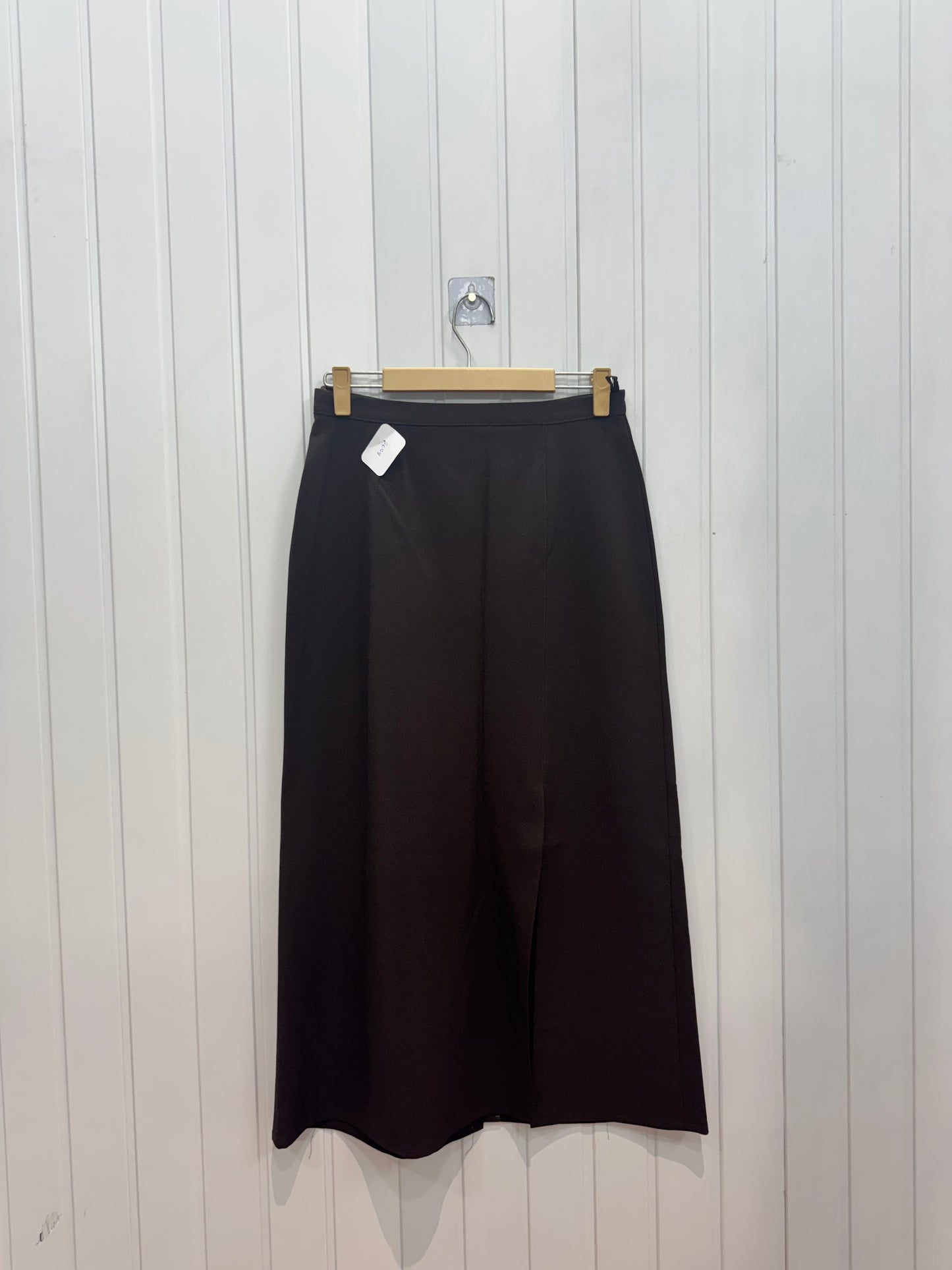 6095-30 Poly Brown Skirt
