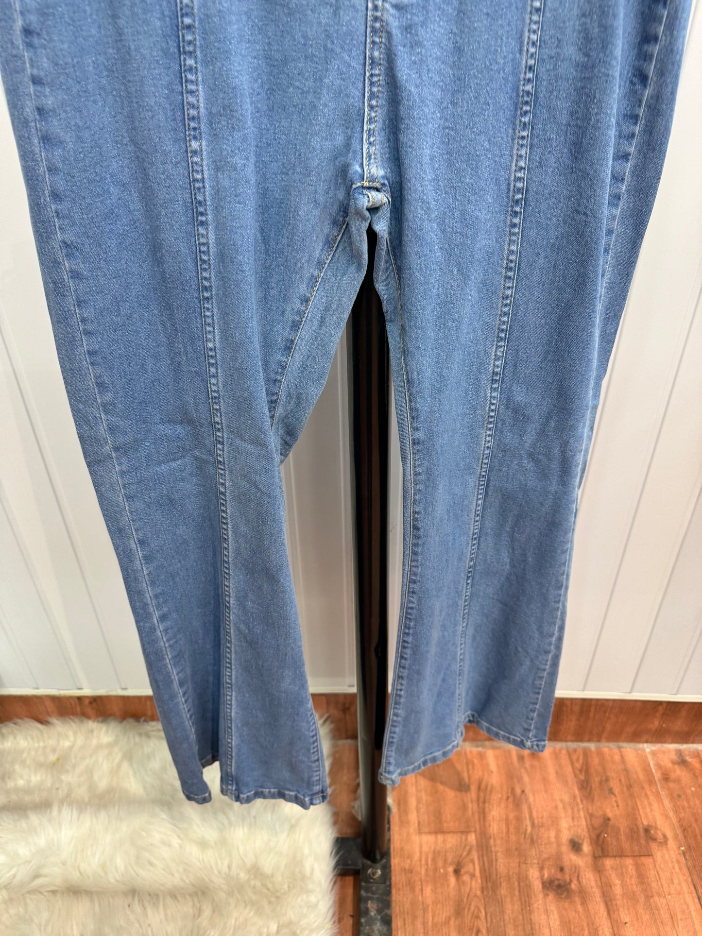0414-30 Flare jeans