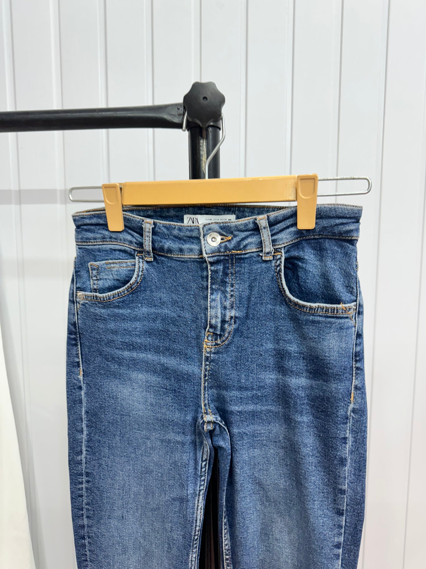 0421-28 Bootcut Jeans
