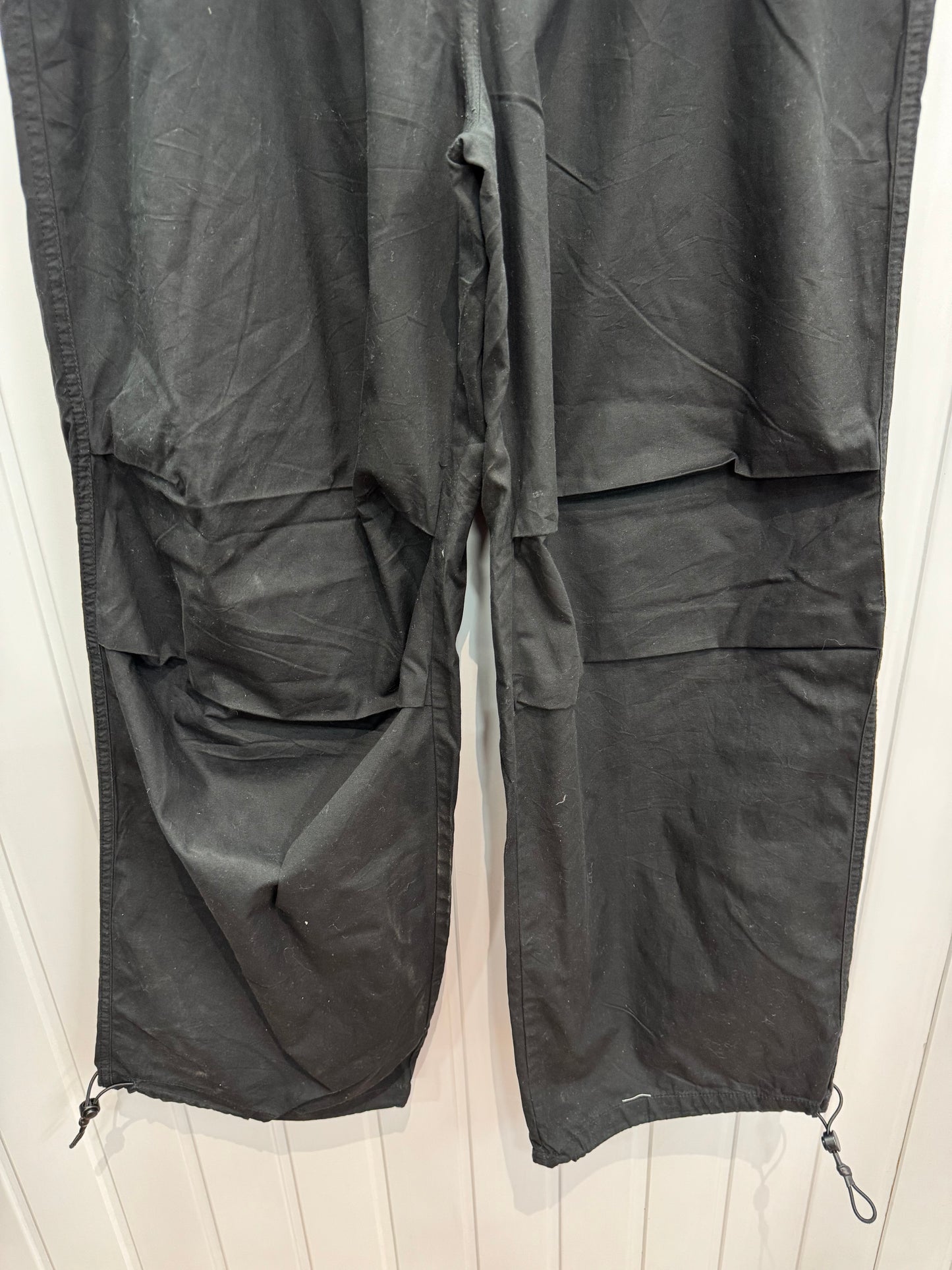 4071- Black Cargo
