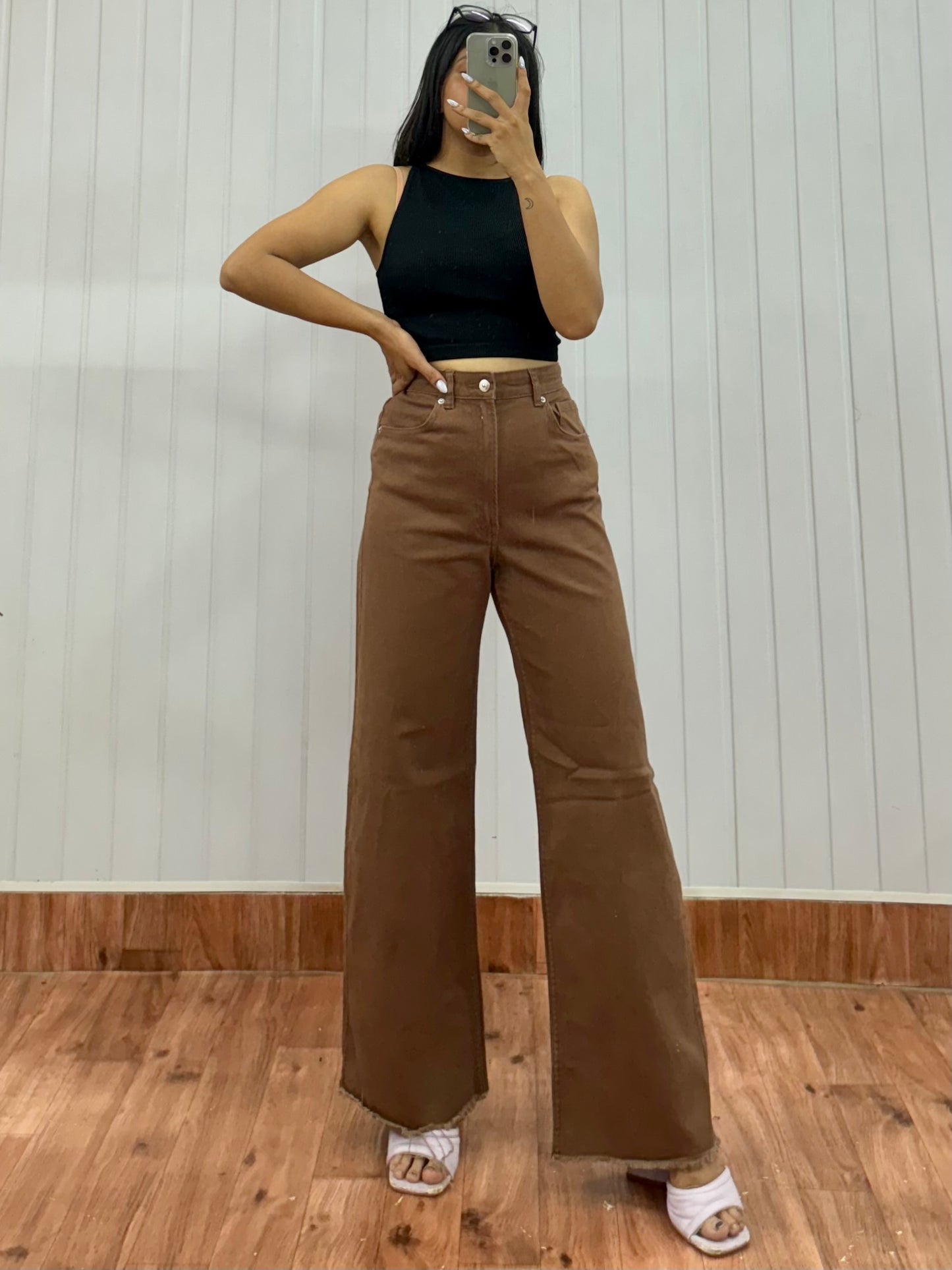 DE22-28 Brown Wideleg Jeans