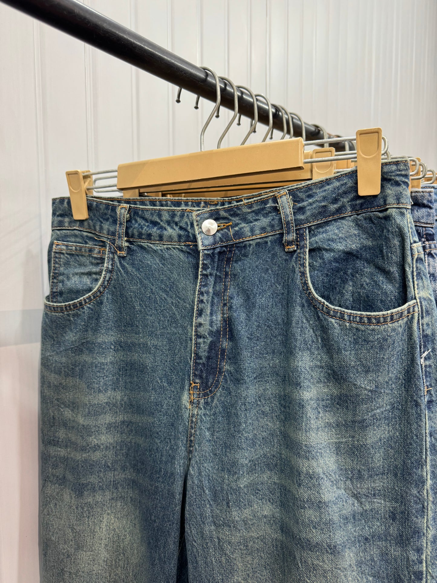 DE87-32 Straight Jeans