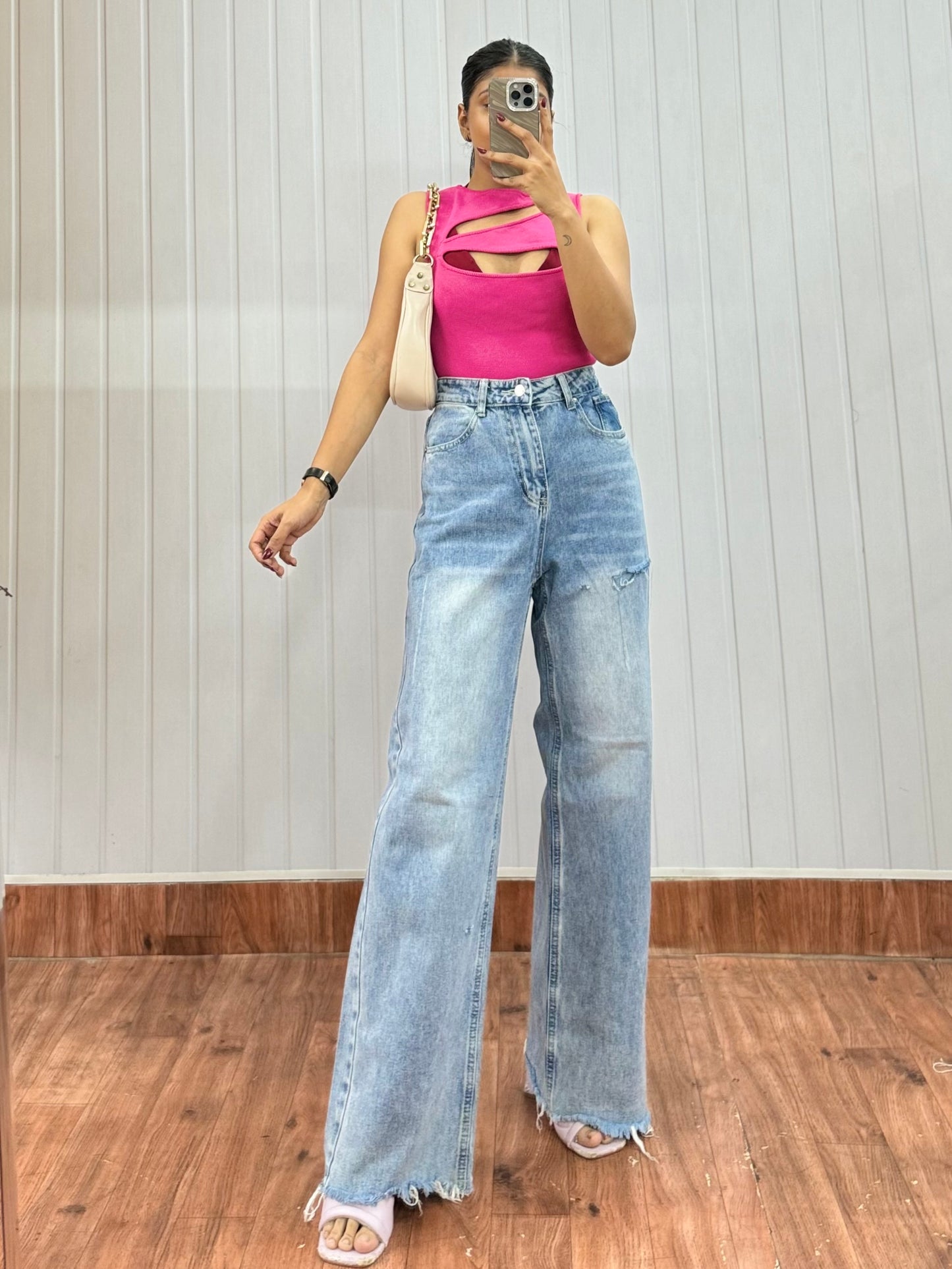 0419-28 Wideleg Jeans