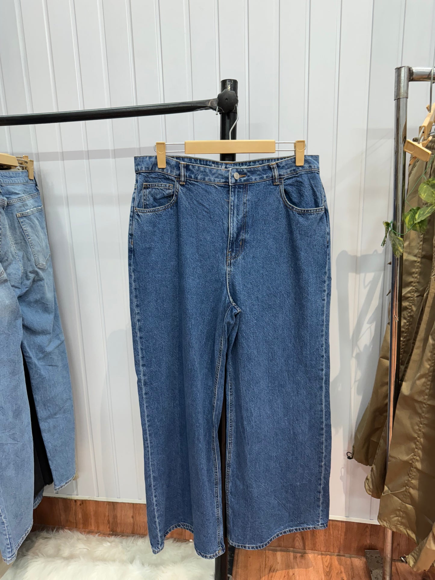 0706-36 Wideleg Jeans