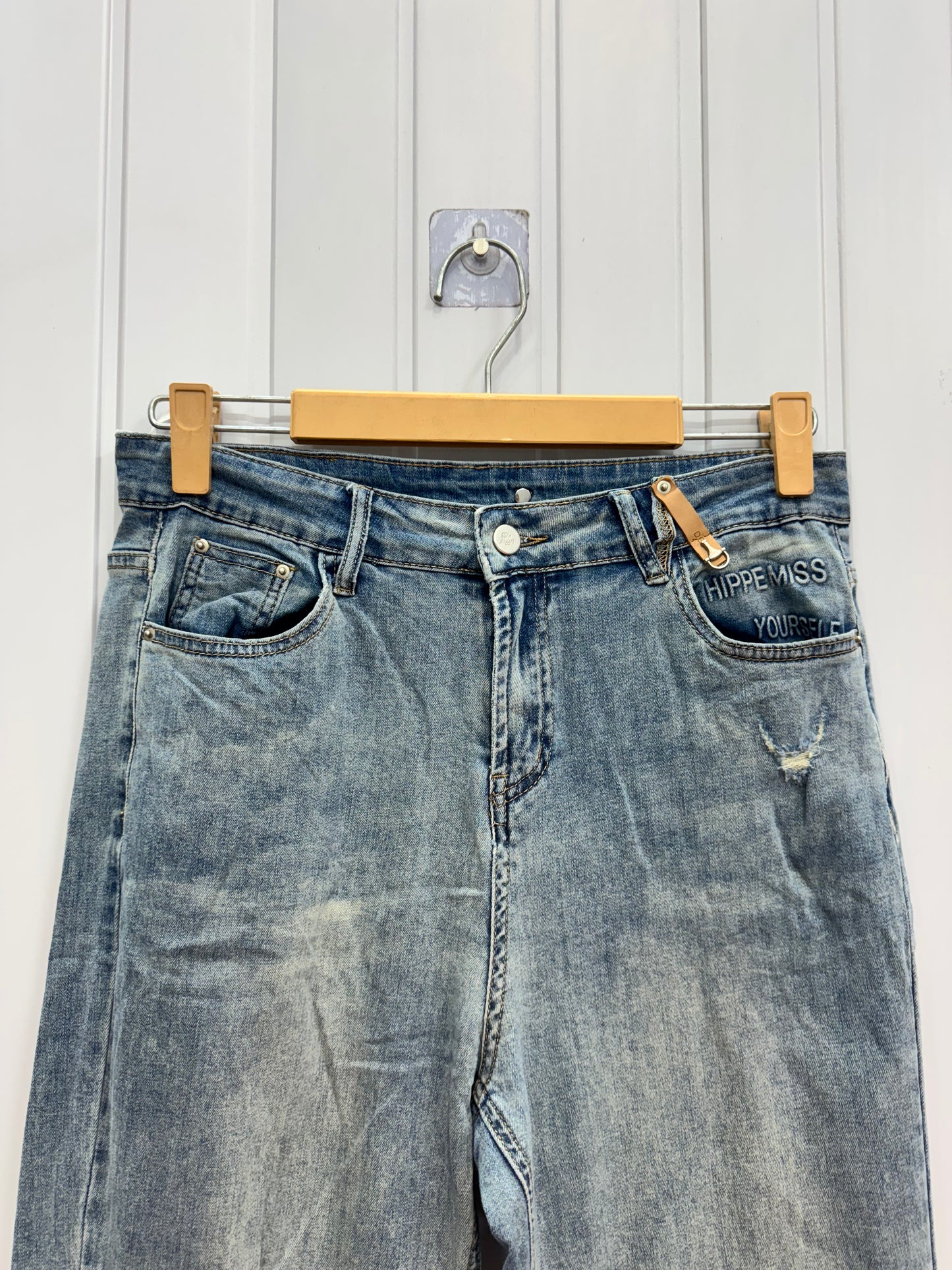 DE628-32 Korean Jeans